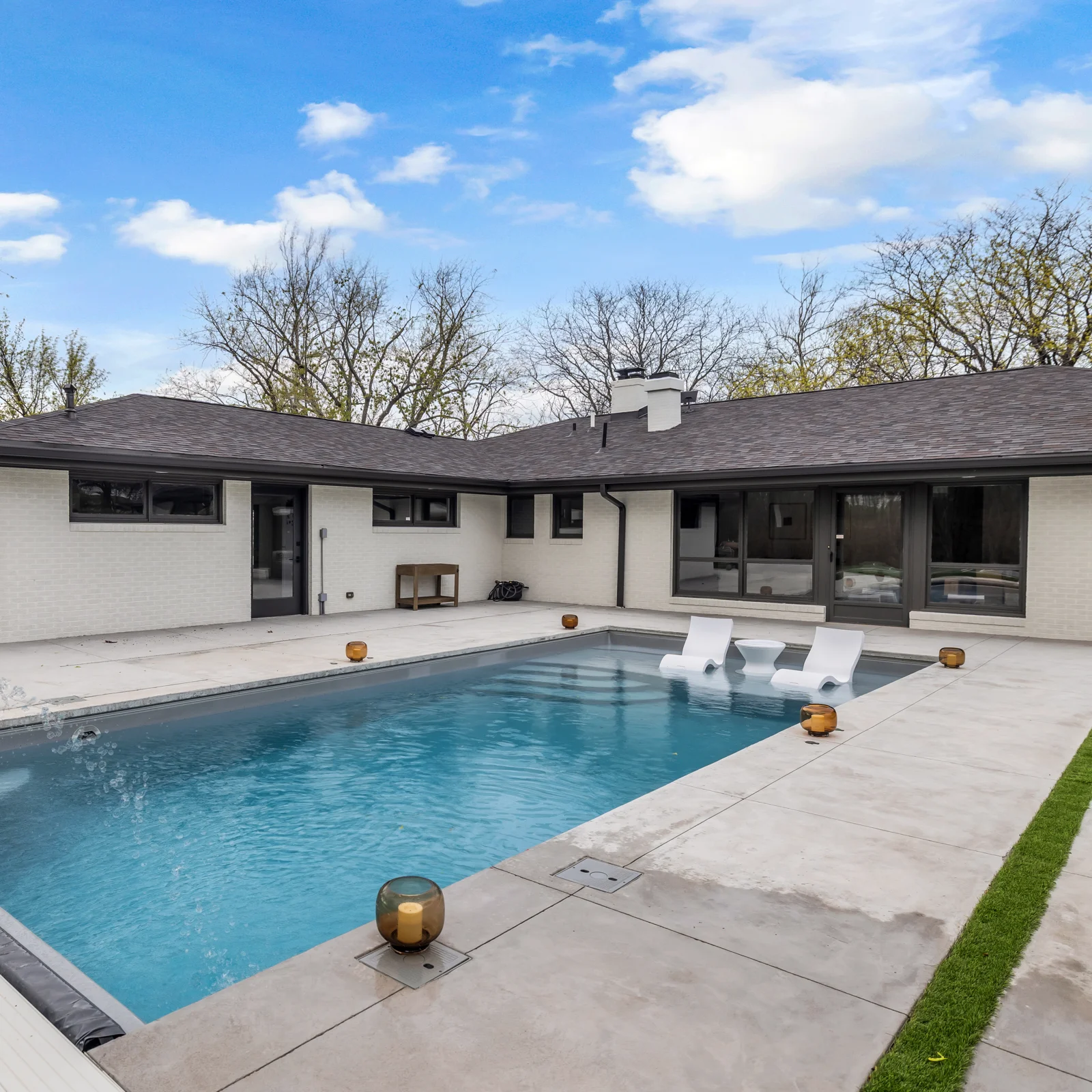 Custom exterior color selection by Clean Cut in Springfield IL